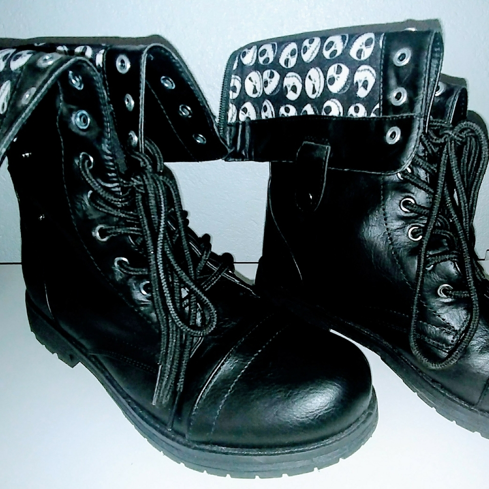 Jack Skellington boots